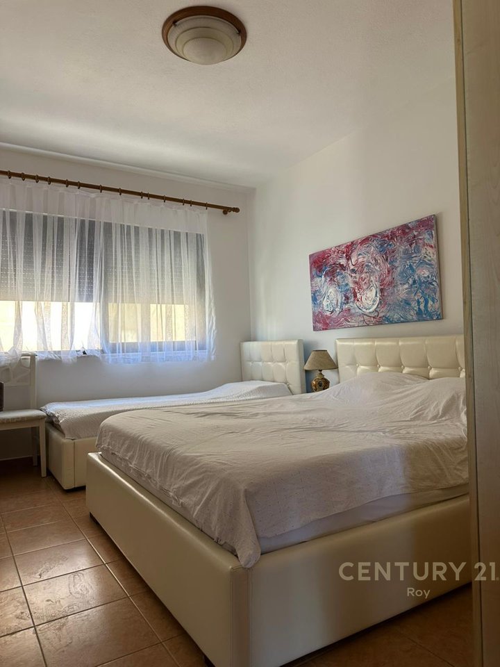 SHITET APARTAMENT VIJ E PAR PAMJE DETI !!!