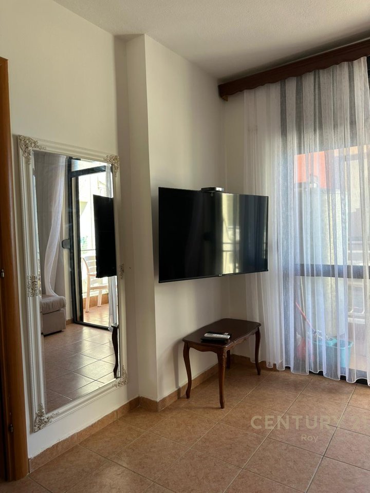 SHITET APARTAMENT VIJ E PAR PAMJE DETI !!!