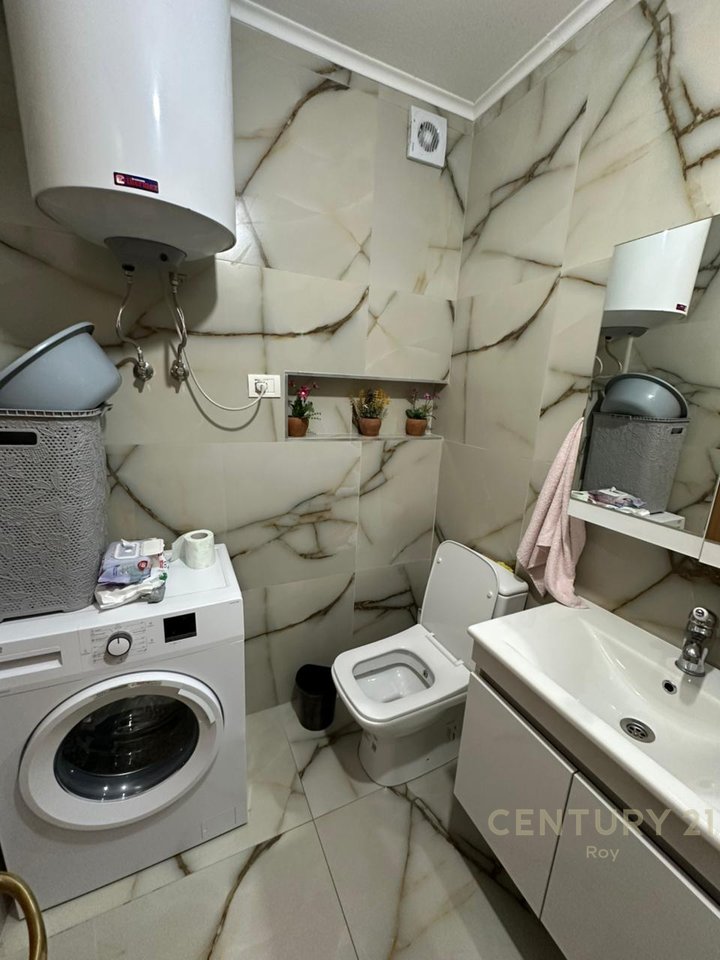 SHITET APARTAMENT VIJ E PAR PAMJE DETI !!!