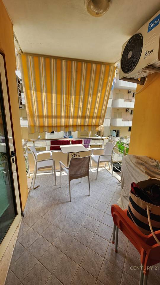 1+1 APARTMENT FOR SALE, IN LUNGOMARE!