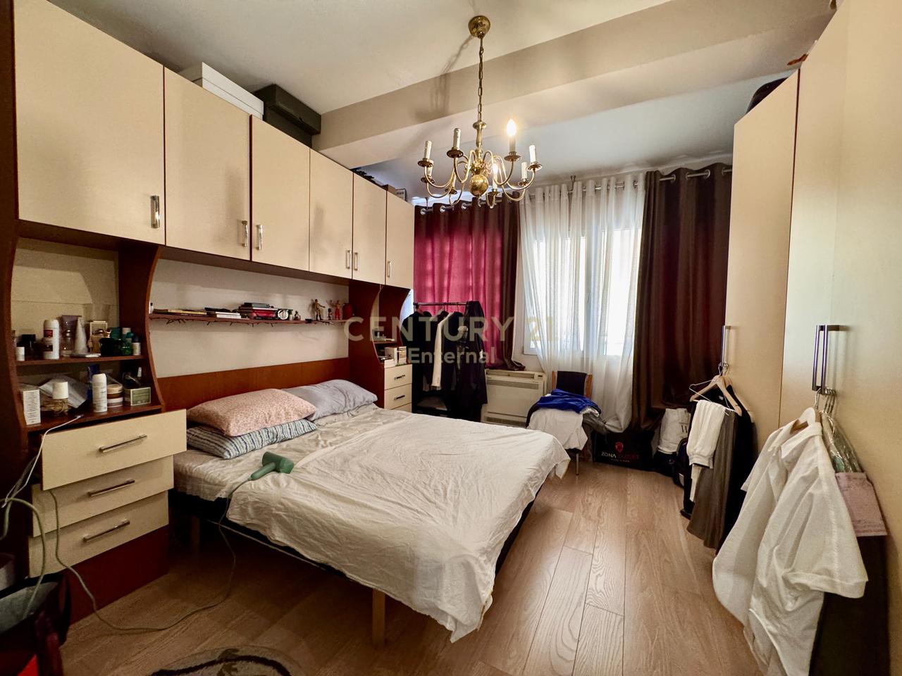 Apartament 1+1 Me Qira në Bllok