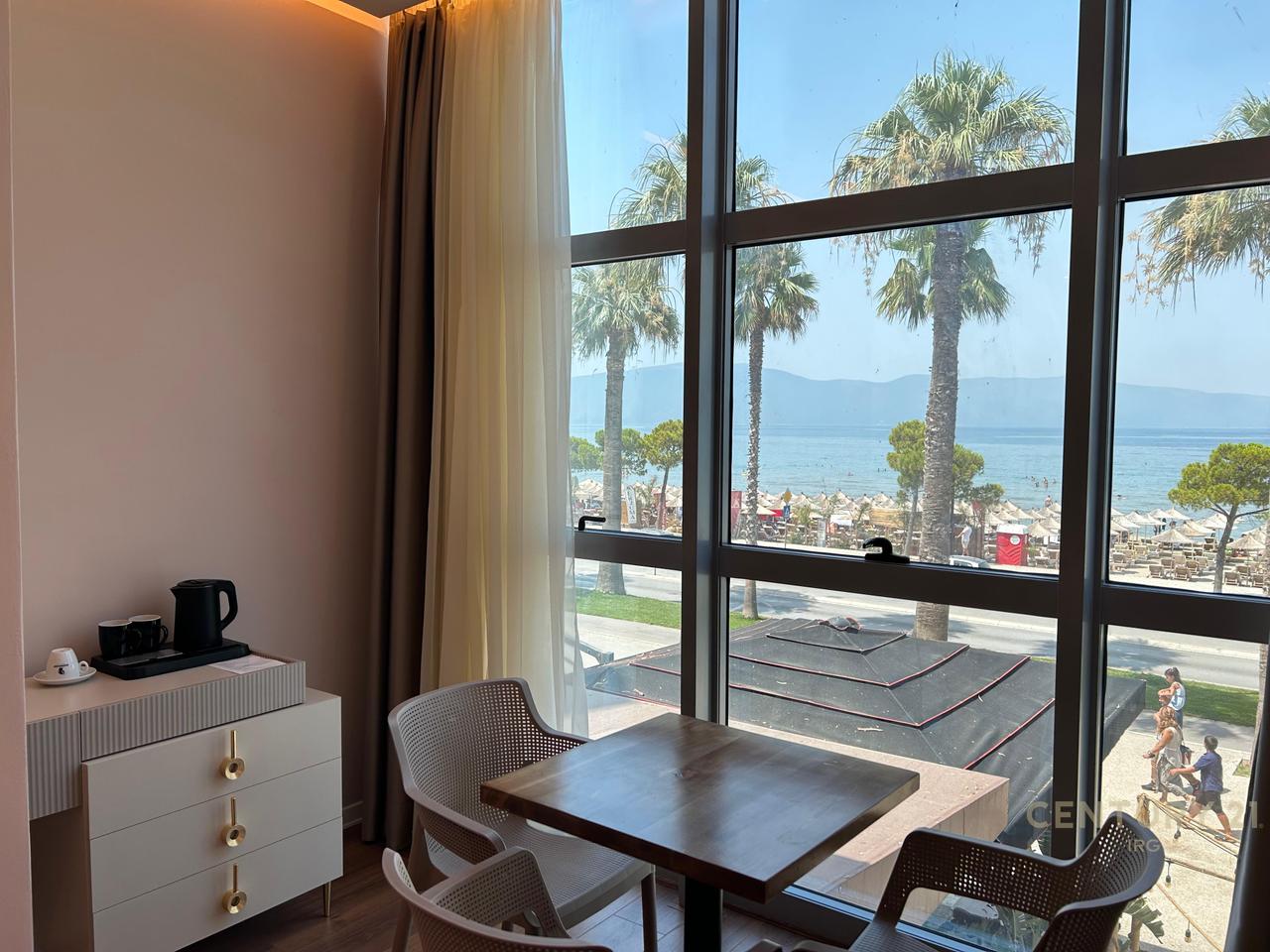 HOTEL IN VENDITA SUL LUNGOMARE - VLORA.