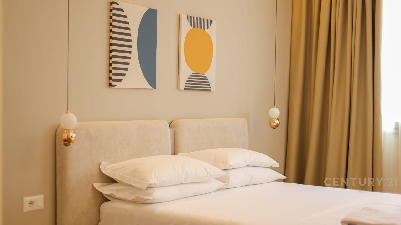 HOTEL IN VENDITA SUL LUNGOMARE - VLORA.
