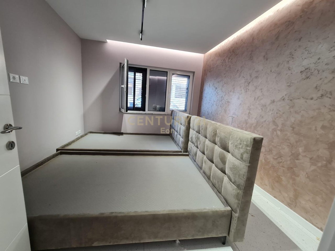 SHITET SUPER APARTAMENT 2+1+2 TE VILA E ZOGUT !