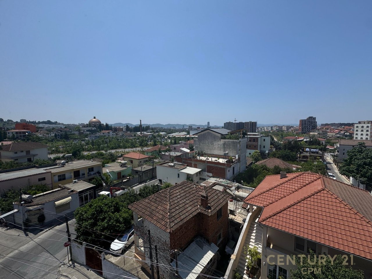 APAERAMENT 1+1 PER SHITJE TEK RRETHRROTULLIMI SHKOZE!