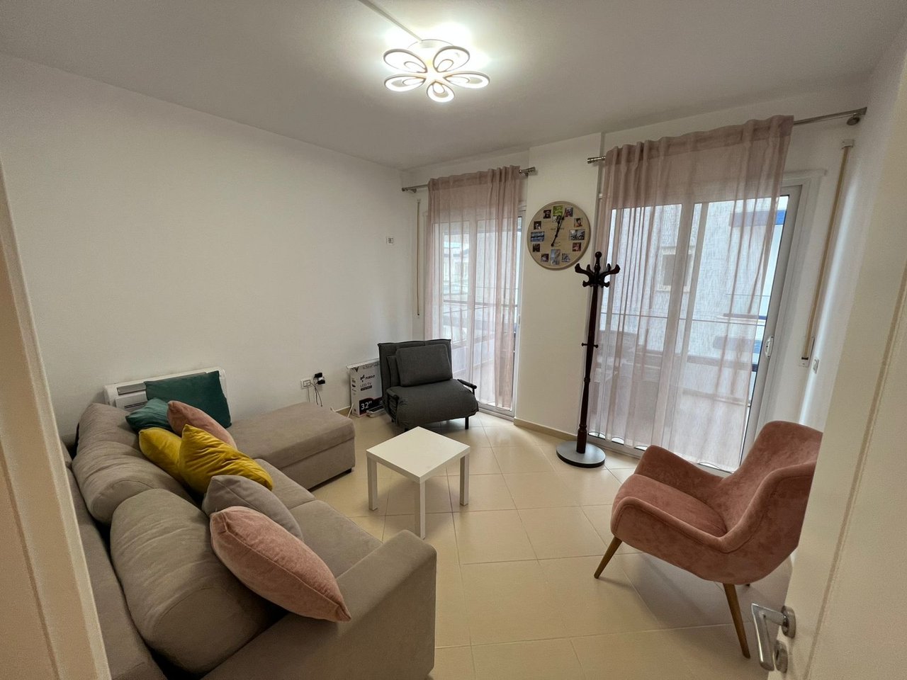We are selling an apartment 2+1+2 + parking post with a view of the sea in Vlore!