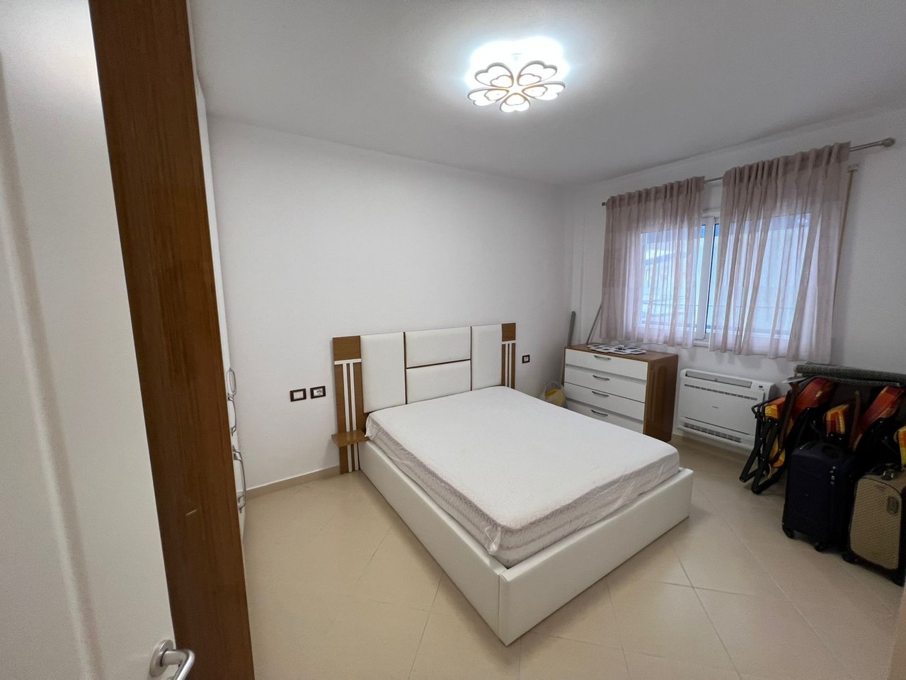 We are selling an apartment 2+1+2 + parking post with a view of the sea in Vlore!