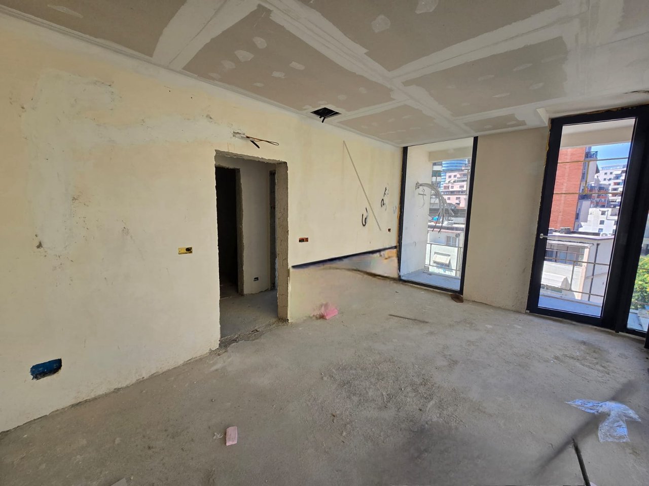 APARTMENT 2+1+2 FOR SALE NEAR 9 FLOORS.