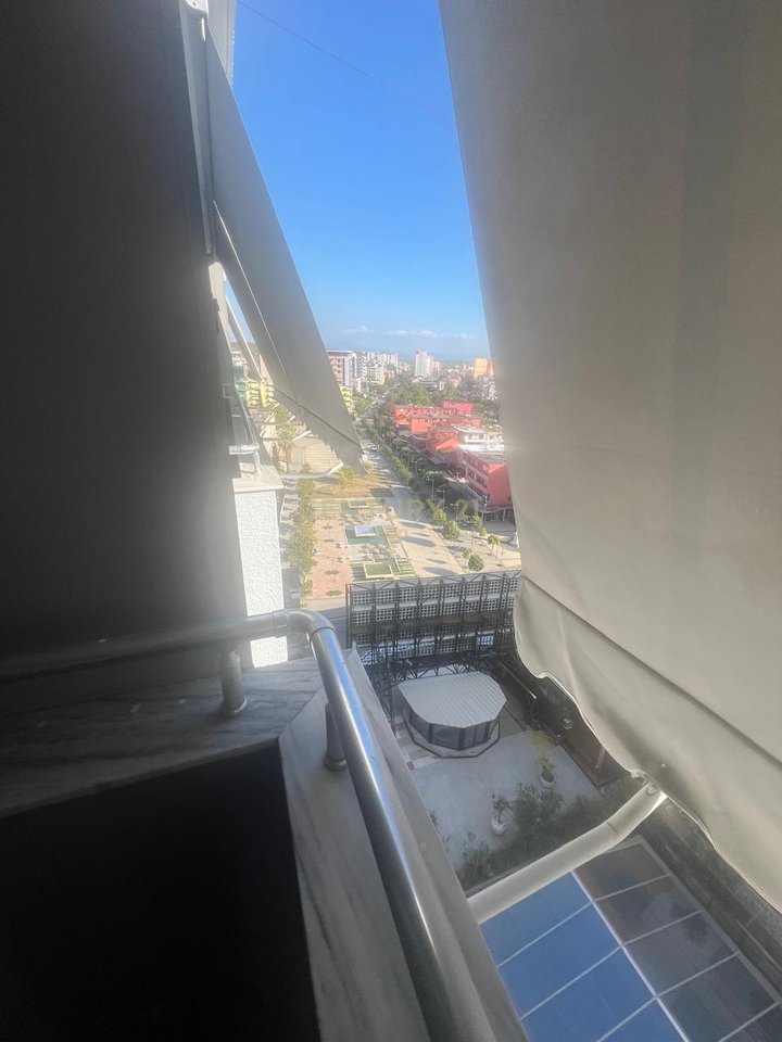 Apartament 2+1 në shitje në qendren e Lushnjes