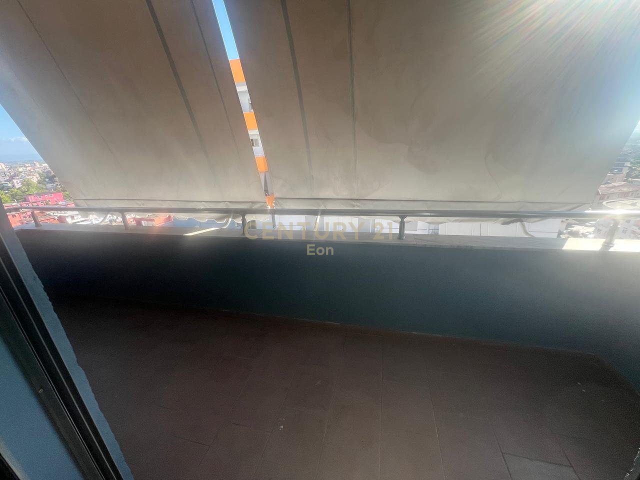 Apartament 2+1 në shitje në qendren e Lushnjes