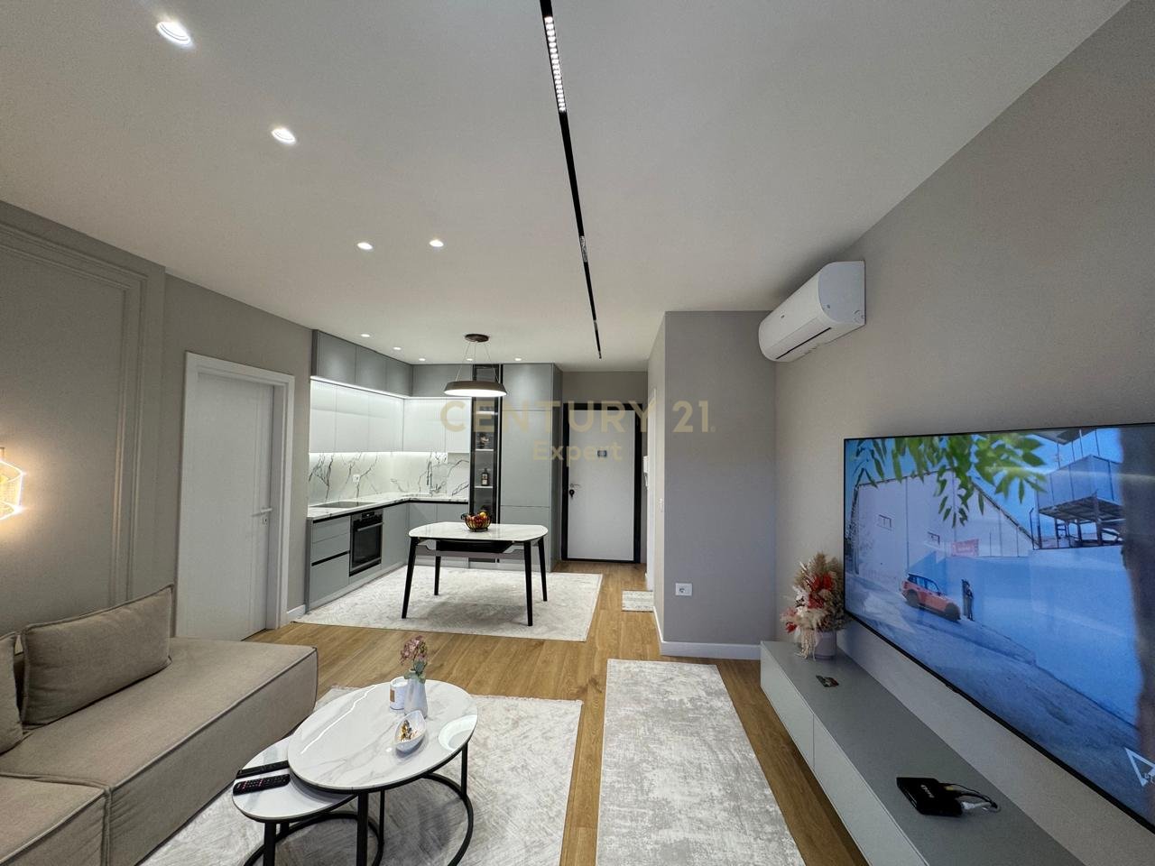 SHESIM APARTAMENT 1+1+2 NE GOLDEN PARK 3 TIRANA!
