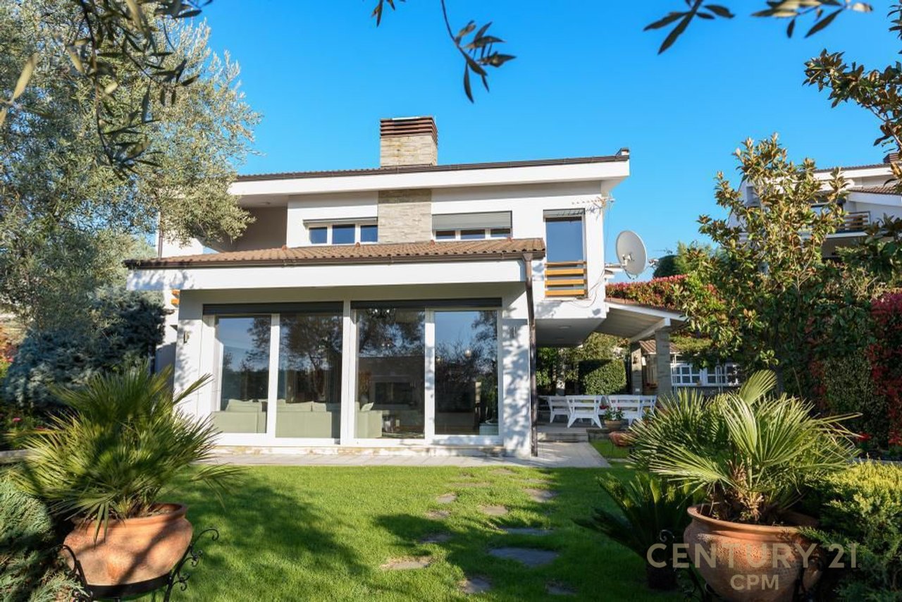 LONG HILL, VILLA FOR RENT
