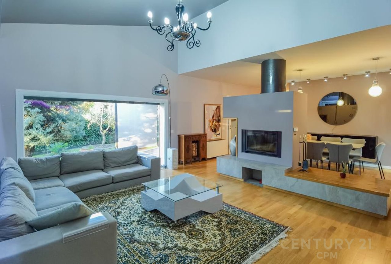 LONG HILL, VILLA FOR RENT
