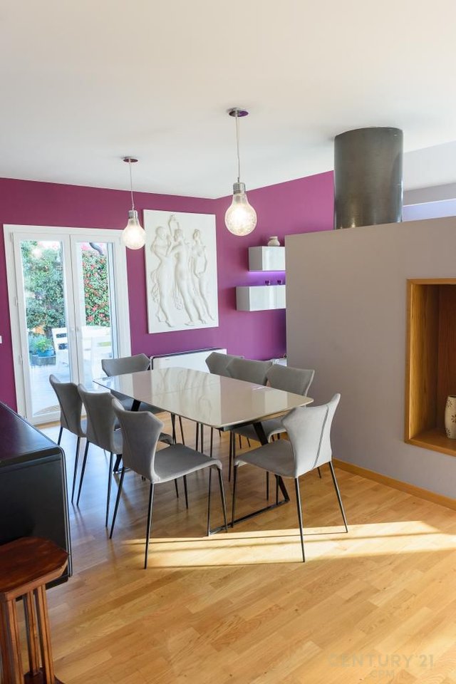 LONG HILL, VILLA FOR RENT