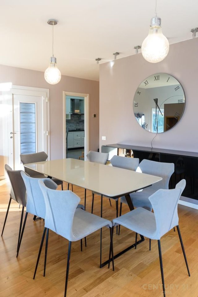 LONG HILL, VILLA FOR RENT
