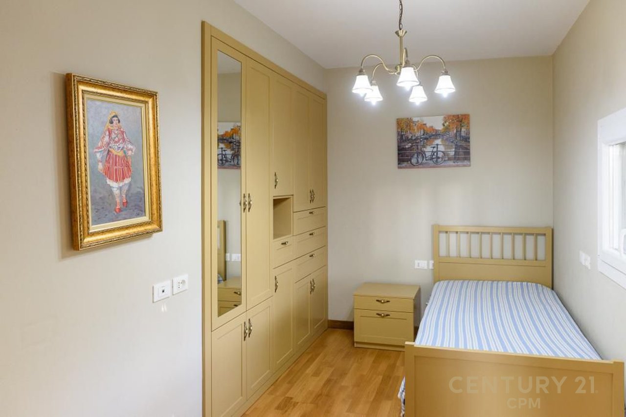 LONG HILL, VILLA FOR RENT