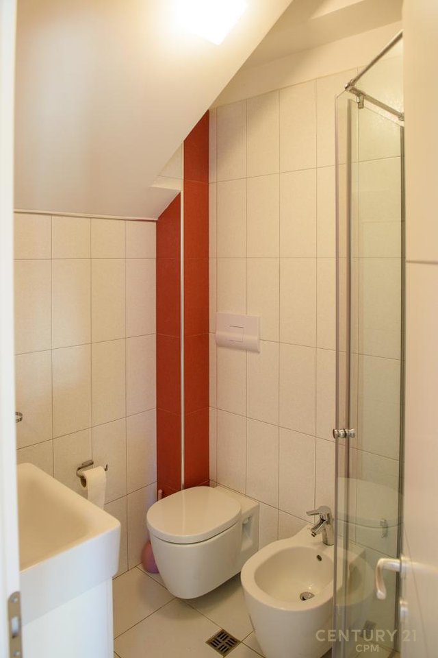 LONG HILL, VILLA FOR RENT