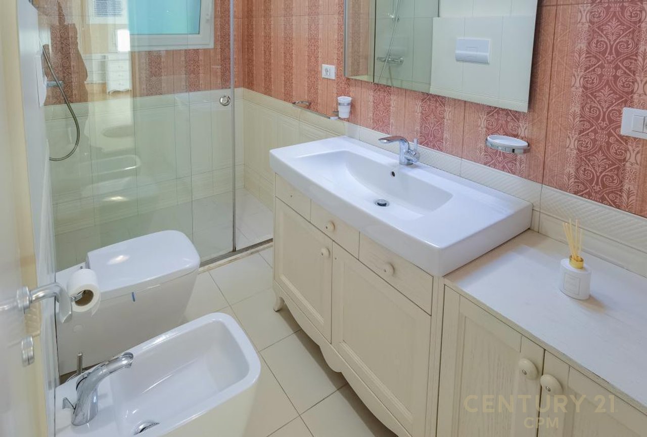 LONG HILL, VILLA FOR RENT