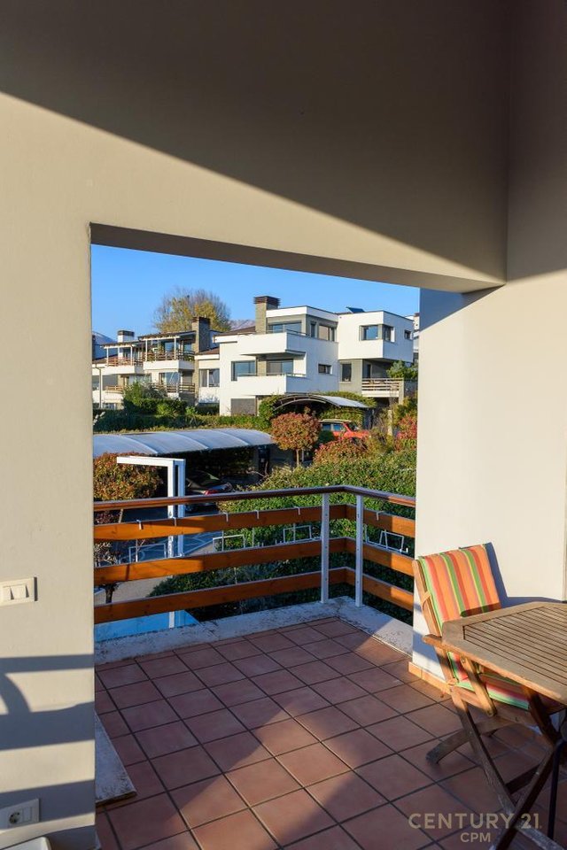 LONG HILL, VILLA FOR RENT