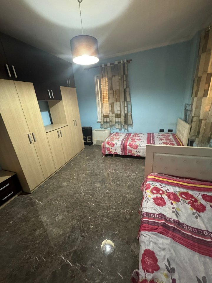 Qira, Apartament 2+1+2 Poste Parkimi, Selite