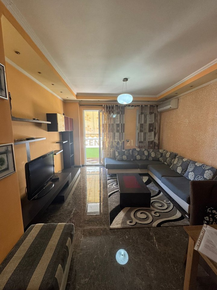 Qira, Apartament 2+1+2 Poste Parkimi, Selite
