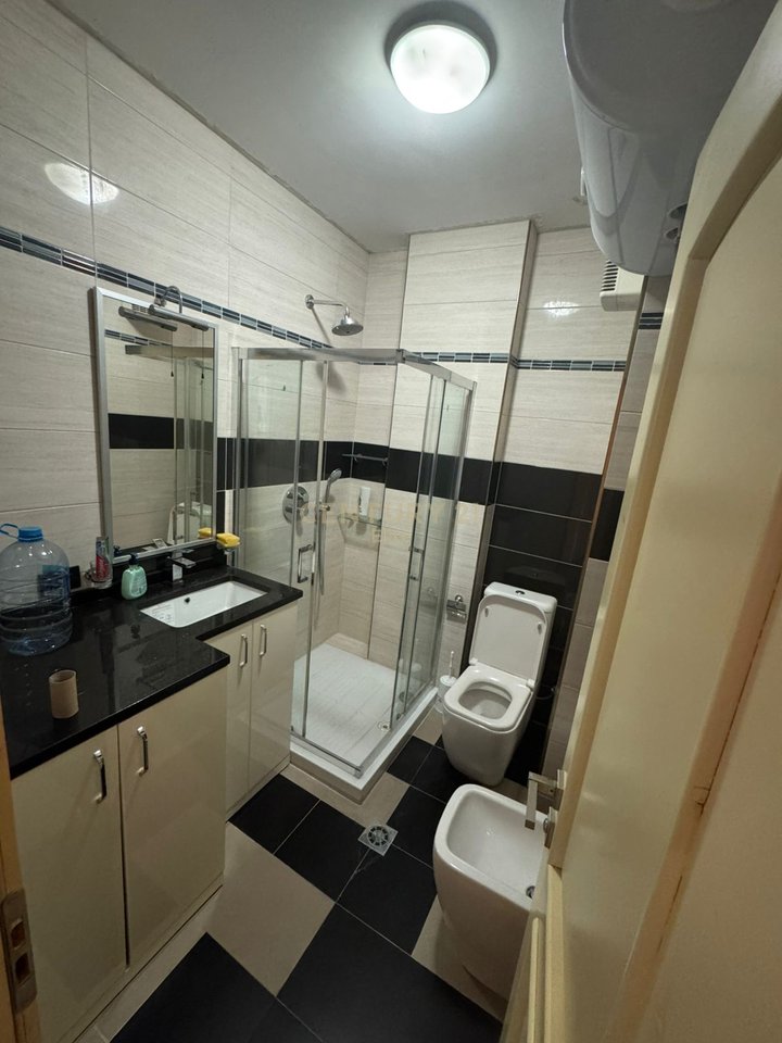 Qira, Apartament 2+1+2 Poste Parkimi, Selite