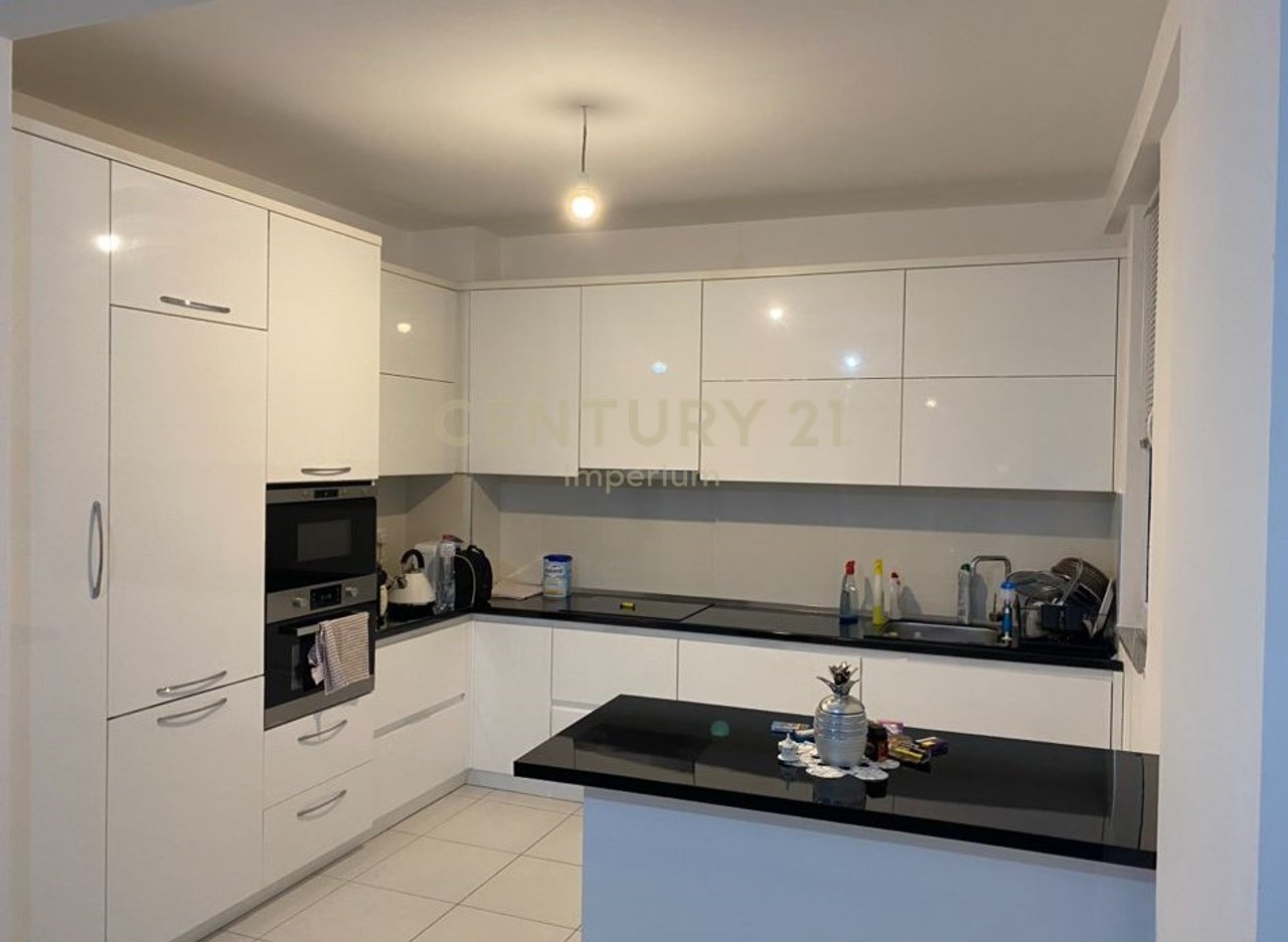 Apartament per shitje 2+1+2 ne Astir