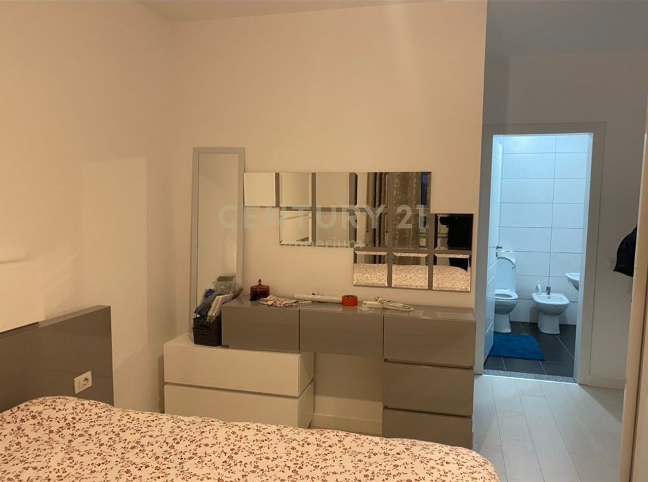 Apartament per shitje 2+1+2 ne Astir