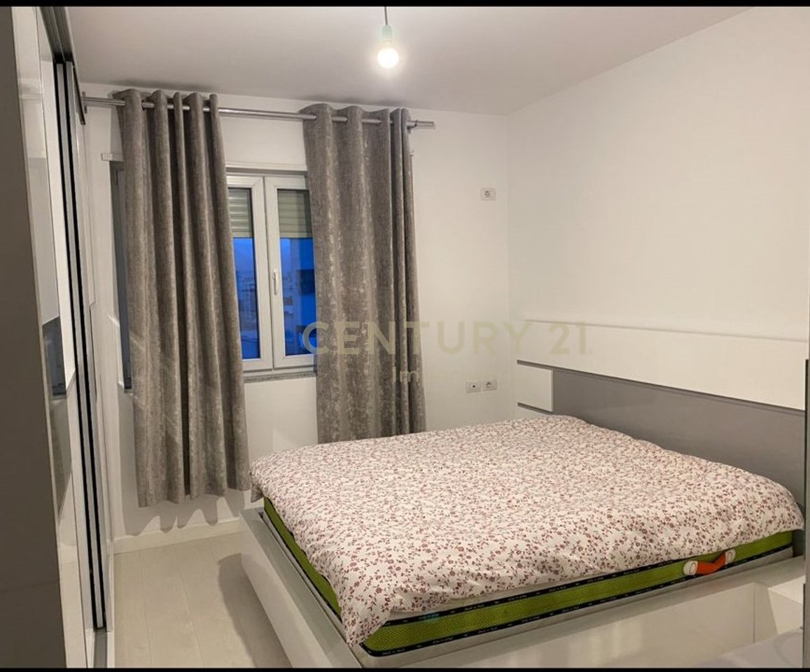 Apartament per shitje 2+1+2 ne Astir