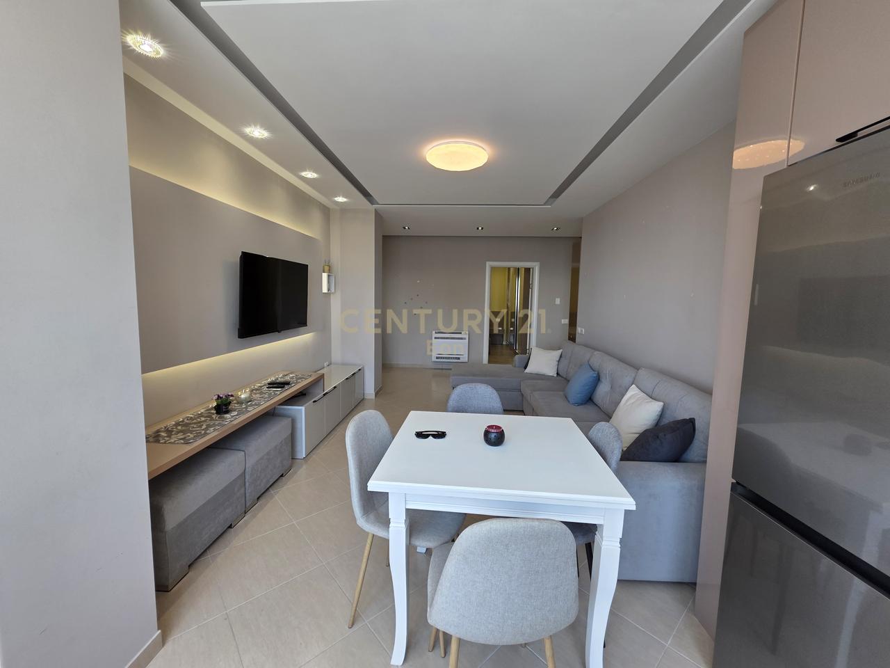 Super Apartment 3+1 in Vollga, Durres!