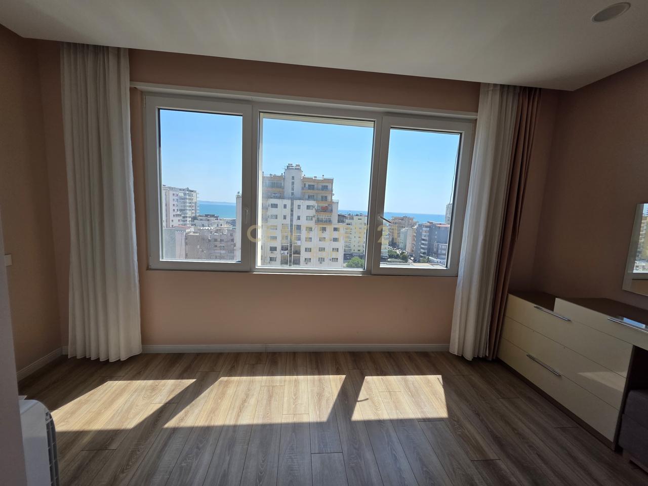 Super Apartment 3+1 in Vollga, Durres!