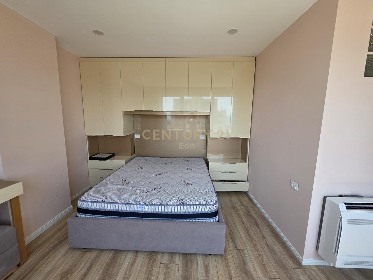Super Apartment 3+1 in Vollga, Durres!