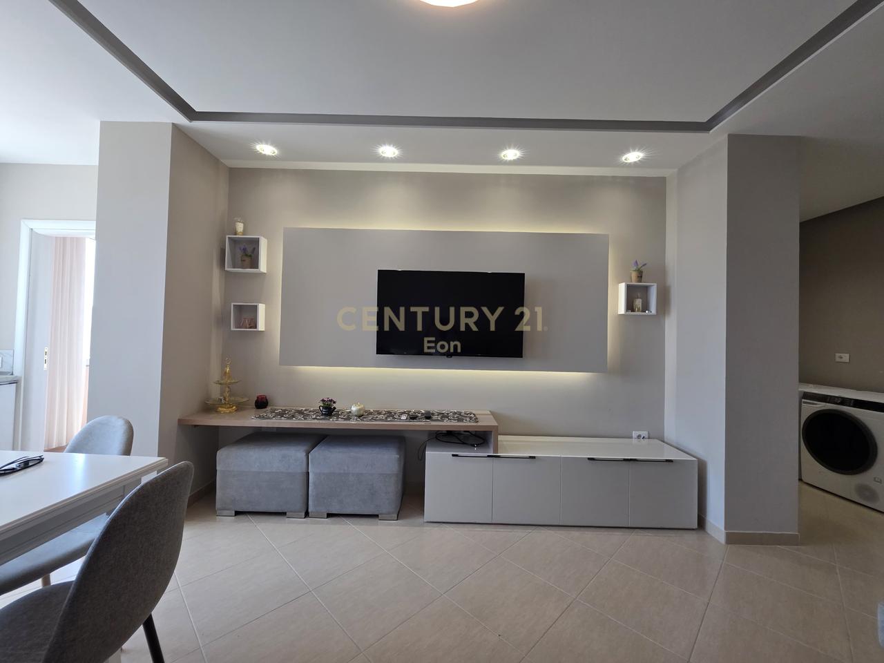 Super Apartment 3+1 in Vollga, Durres!