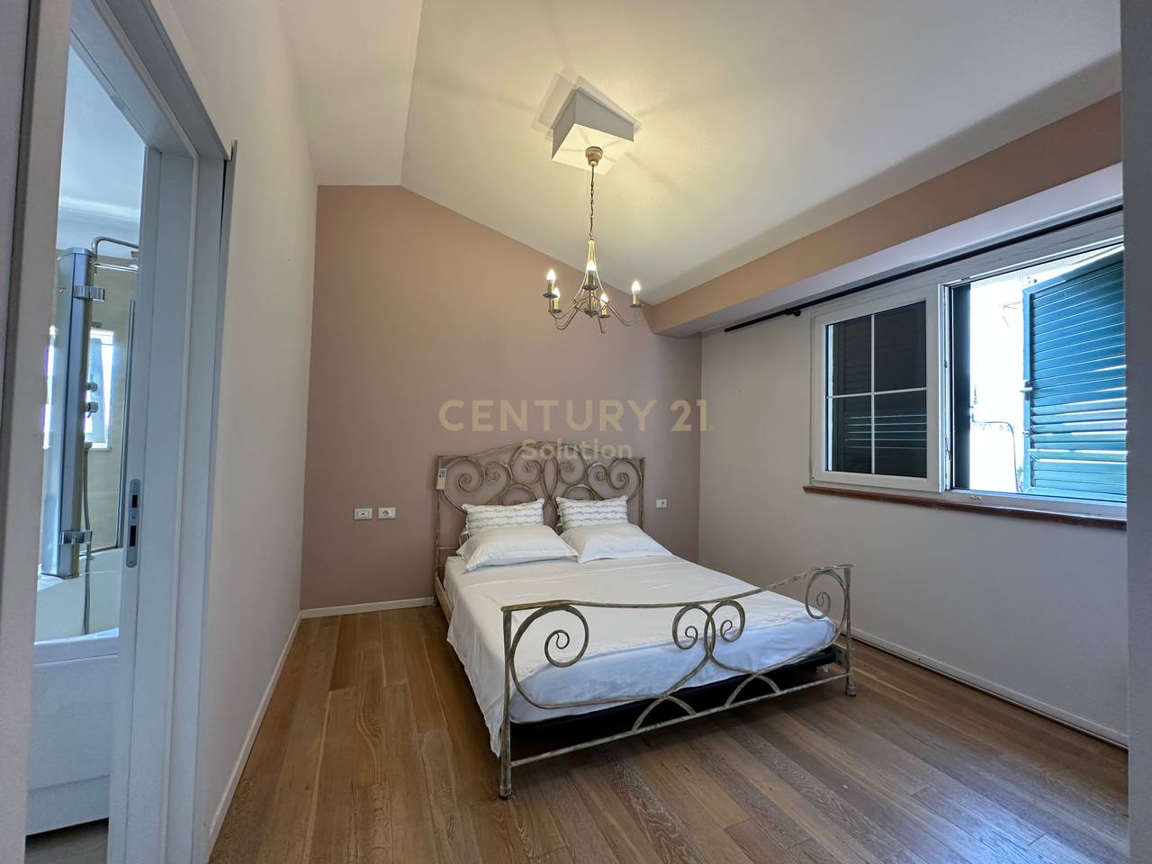 APARTMENT 2+1+2 BATHROOMS FOR RENT AT KODRA E DIELLIT 1 !