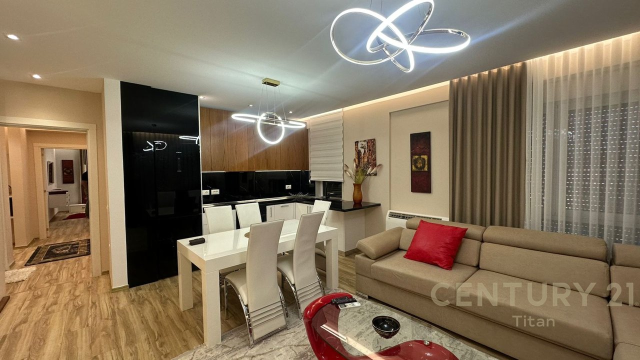Apartment for rent 2+1+2 in Xhamllik!