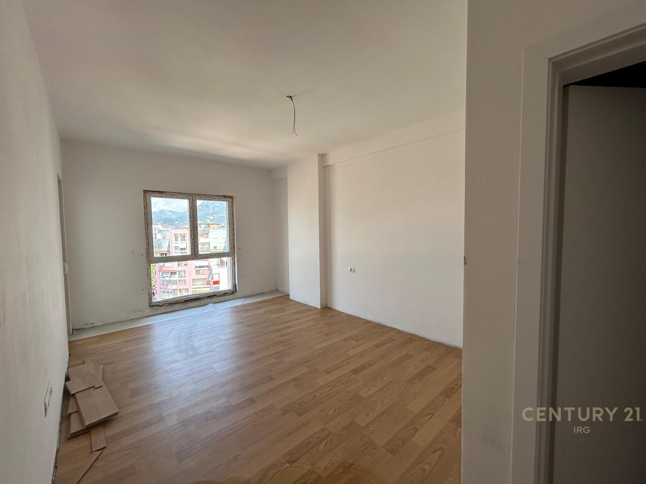 APPARTAMENTO 2+1+2 RESIDENZA SINGOLA BLOCCO S, ZOGU I ZI.