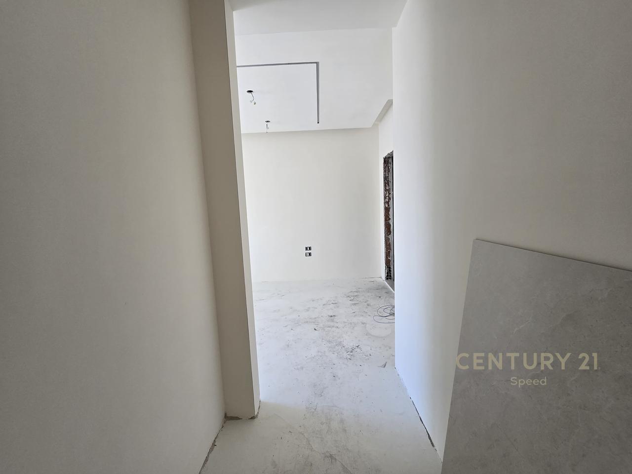 Appartamento 2+1+2 in vendita in Via Durrës!!