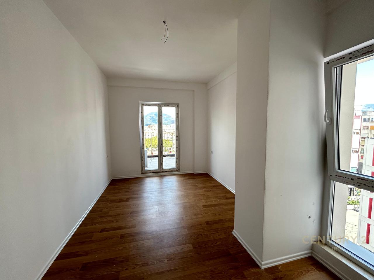 APARTAMENT 2+1+2 ME QERA TEK REZIDENCA "S-BLOCK LIVING" , ZOGU I ZI TIRANE.