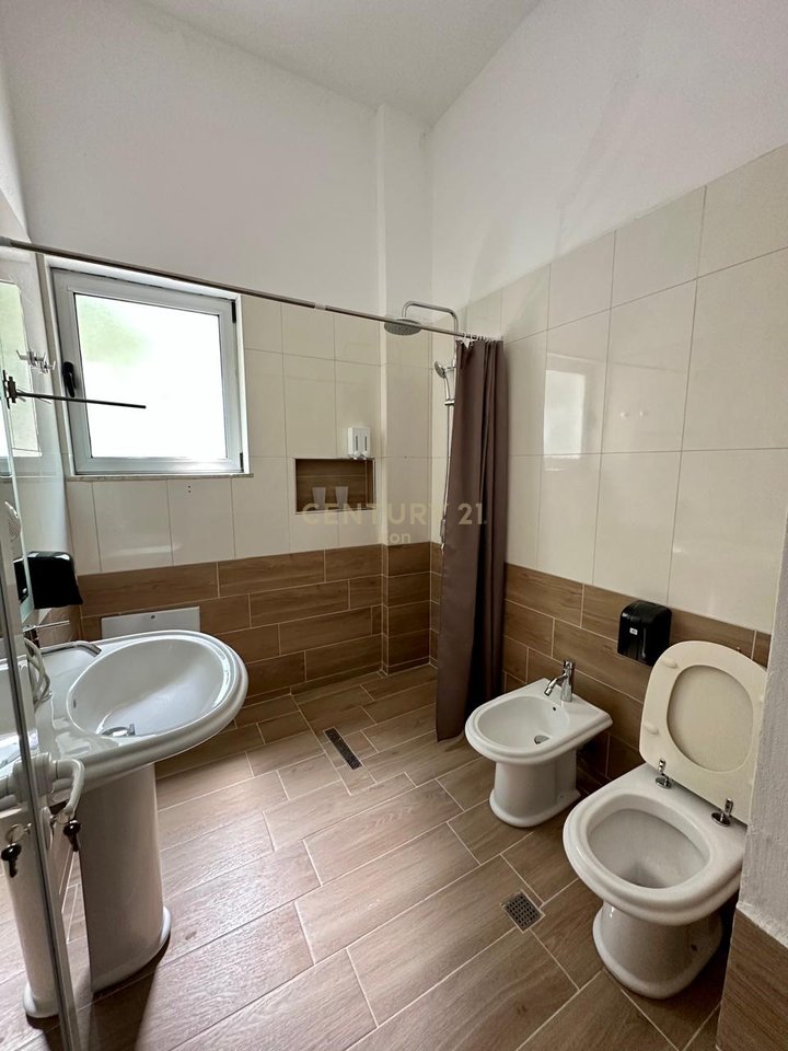Apartament 1+1 me verande Pamje Deti Për Shitje në Currila, Durrës !