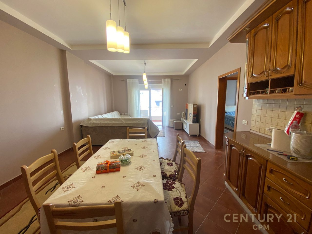 NE KOMUNEN E PARISIT JAPIM APARTAMENT 2+1+PARKIM