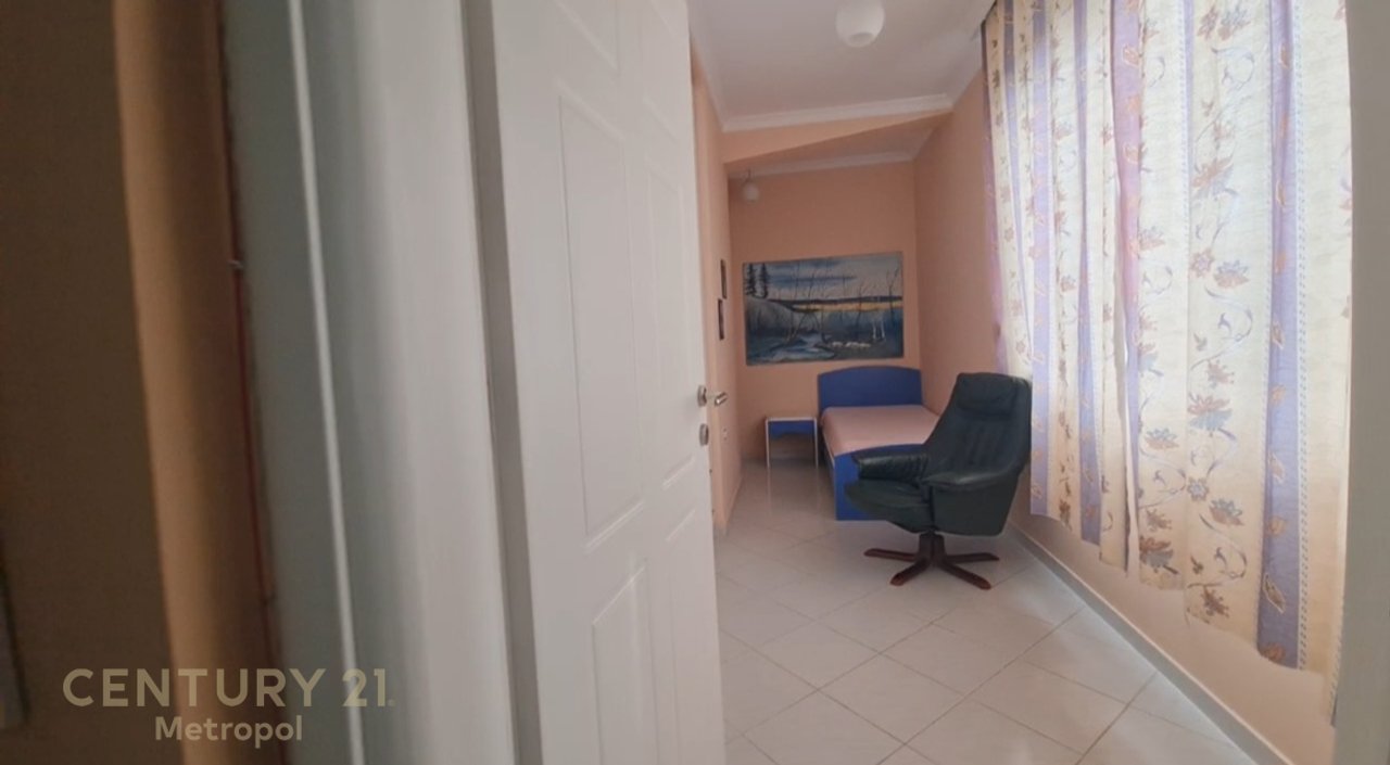 APARTMENT 2+1 FOR RENT ON BRIGADA 8 STREET - FORMER BLOCK!