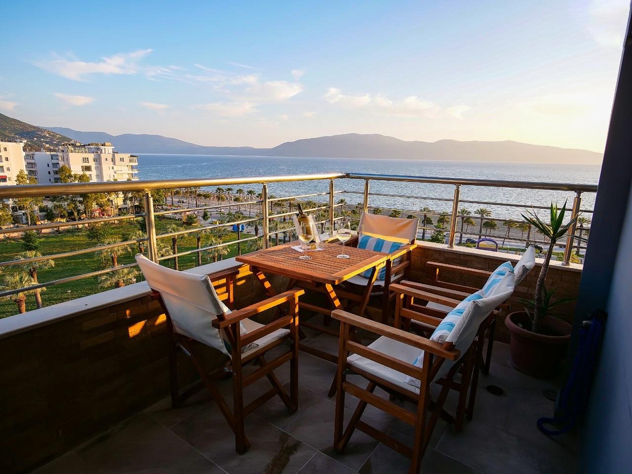 2+1 APARTMENT FOR RENT IN LUNGO MARE - NEAR THE MARINE SCHOOL !!!