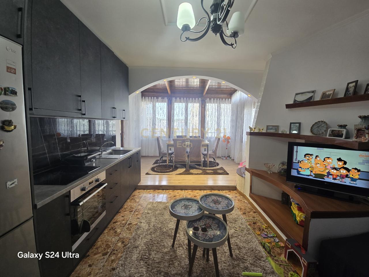 Apartament 2+1 me Verandë në Shitje në Durrës !