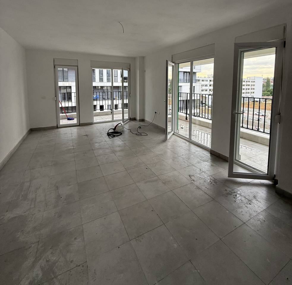 Appartamento 2+1+2 in affitto per residenza o ufficio vicino a 5 Maji