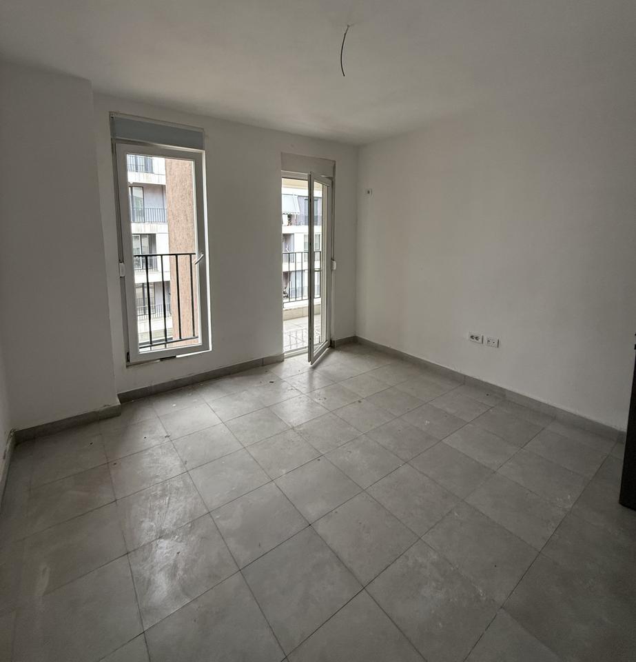 Appartamento 2+1+2 in affitto per residenza o ufficio vicino a 5 Maji