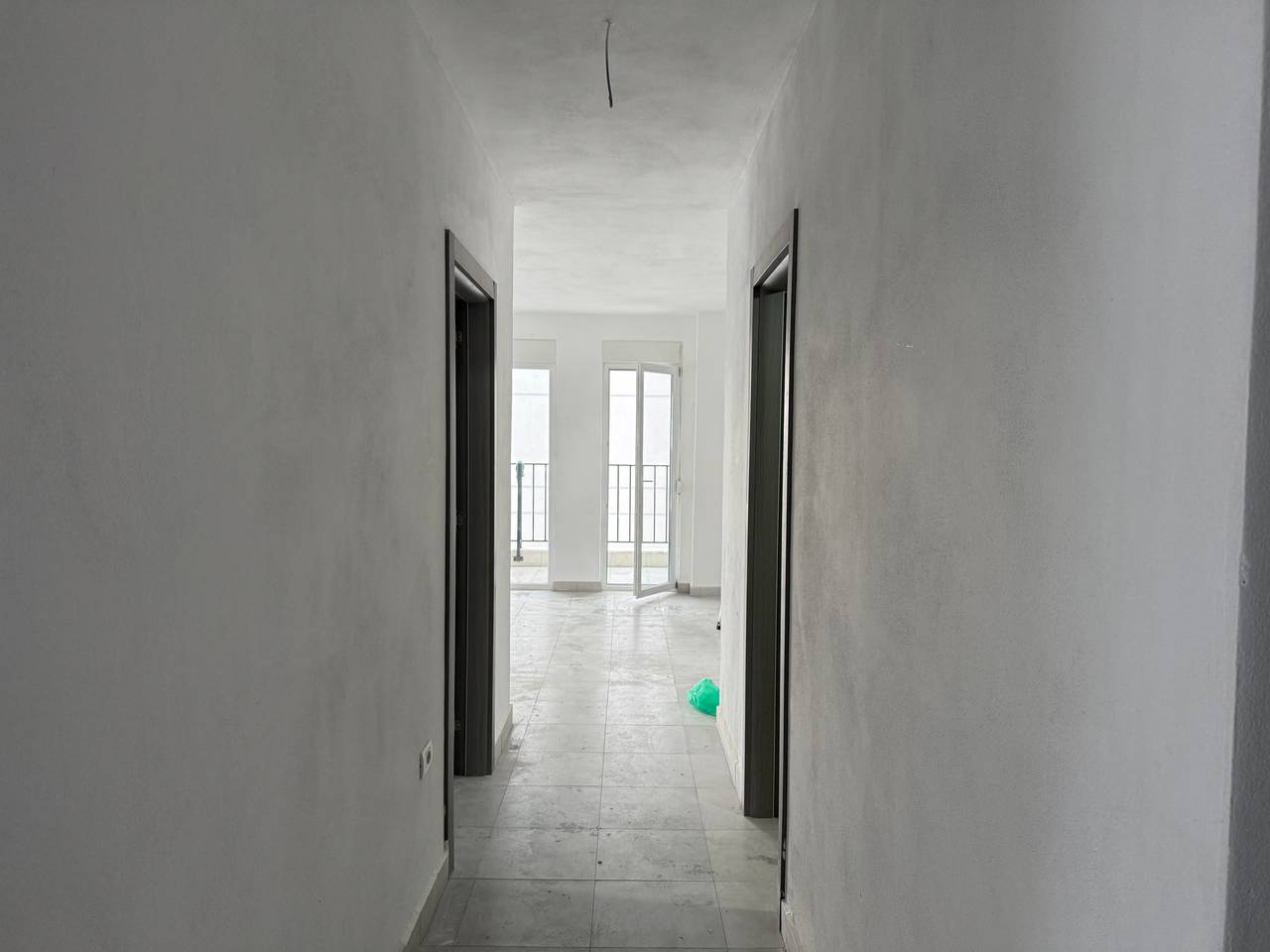 Appartamento 2+1+2 in affitto per residenza o ufficio vicino a 5 Maji