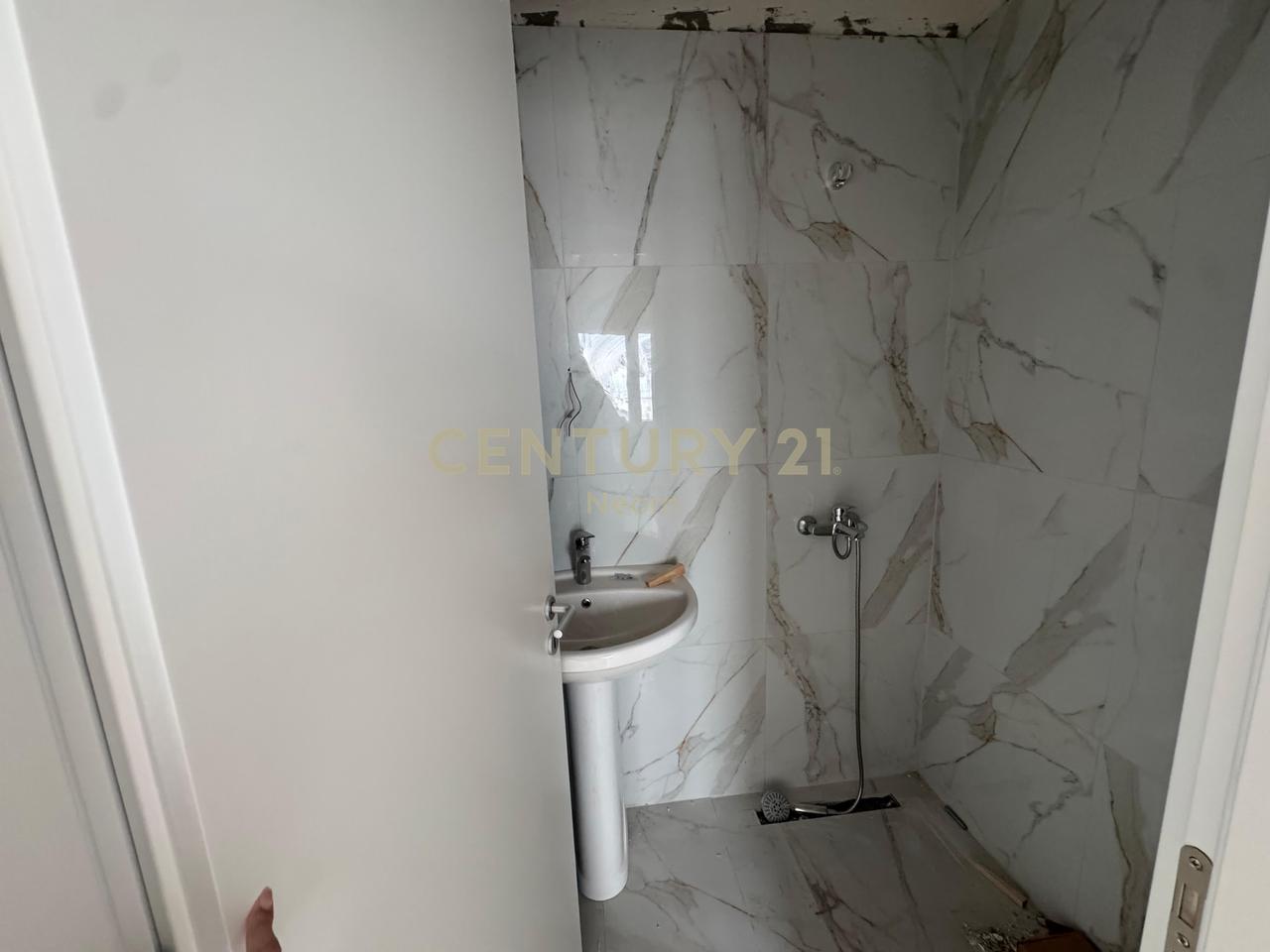 Appartamento 2+1+2 in vendita a Kodra e Diellit!