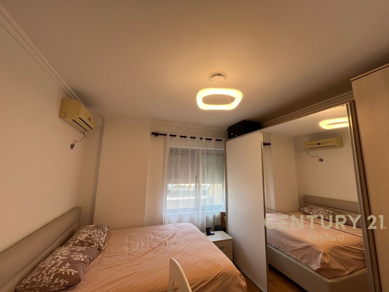 ASTIR, APARTAMENT PER QIRA 1+1 ME VERANDE