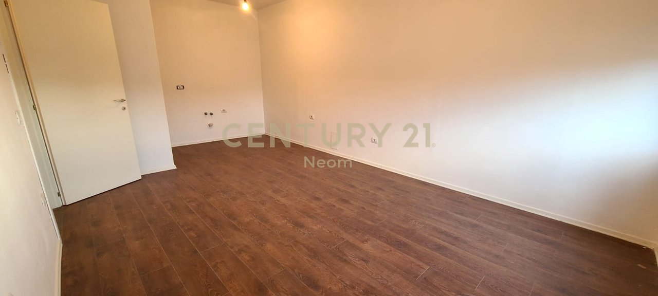 office space for rent near the new market.