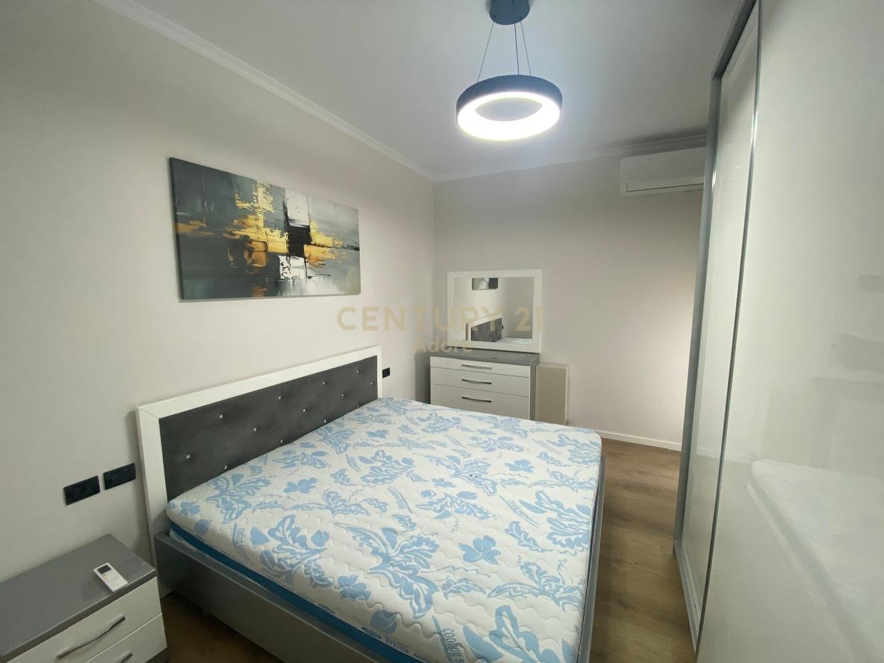 Jepet me qira apartament modern tek Rruga e Kosovareve!